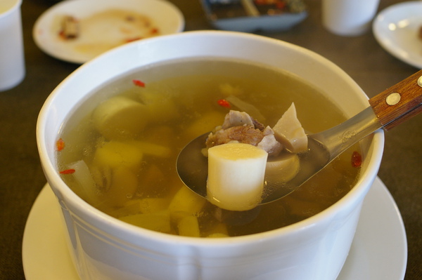 檳榔心雞湯 檳榔心雞湯