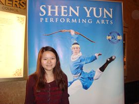 2011-11-2-minghui-nj-shenyun-03--ss.jpg