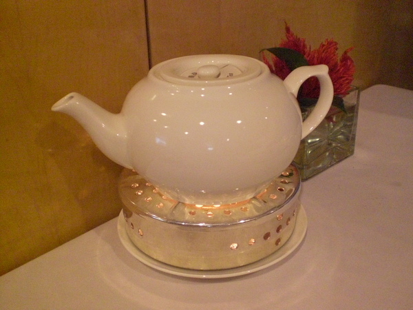 茶水，每人收取茶資 90 元