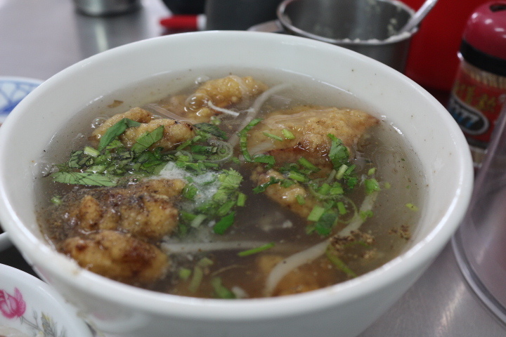 台南東區-紅燒花枝羹後甲分店 新鮮又香酥的口感 台南東區-紅燒花枝羹後甲分店 新鮮又香酥的口感