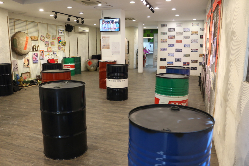 台南中西區-拖拉庫トラック 玩弄食物、發揮創意台南特色站食餐廳 台南中西區-拖拉庫トラック 玩弄食物、發揮創意台南特色站食餐廳