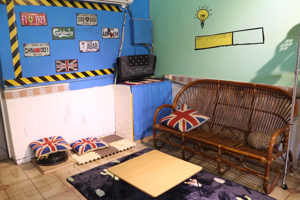 台南中西區-拖拉庫トラック 玩弄食物、發揮創意台南特色站食餐廳 台南中西區-拖拉庫トラック 玩弄食物、發揮創意台南特色站食餐廳