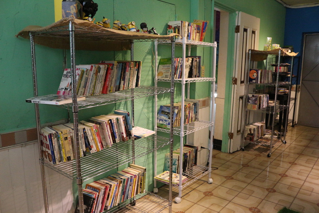 台南中西區-拖拉庫トラック 玩弄食物、發揮創意台南特色站食餐廳 台南中西區-拖拉庫トラック 玩弄食物、發揮創意台南特色站食餐廳