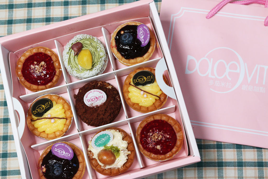 多茄米拉創意甜點 夢幻繽紛塔九宮格禮盒 多茄米拉創意甜點 夢幻繽紛塔九宮格禮盒