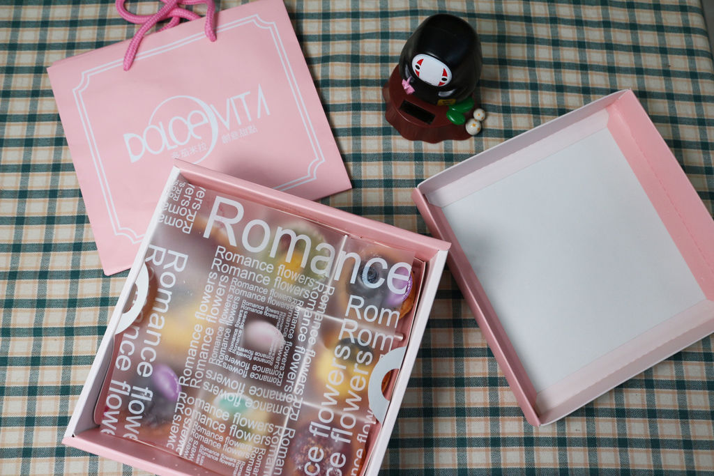 多茄米拉創意甜點 夢幻繽紛塔九宮格禮盒 多茄米拉創意甜點 夢幻繽紛塔九宮格禮盒