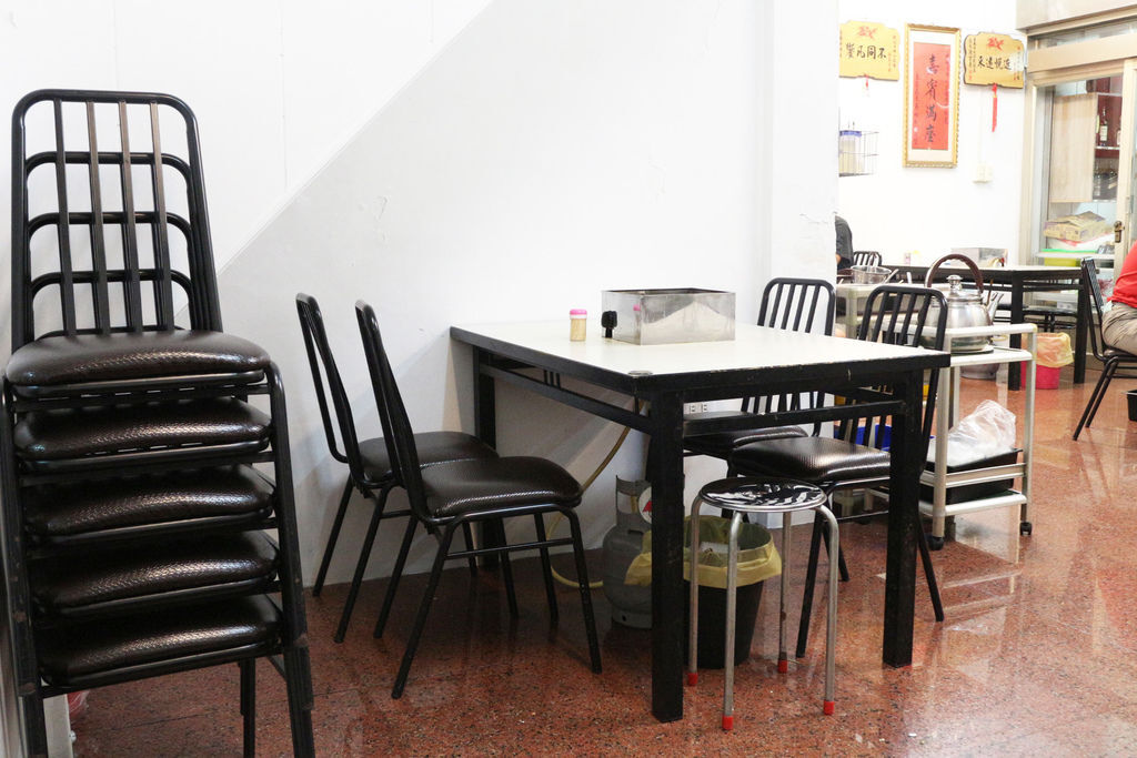 台南海鮮塔-二月牌沙茶爐創始店 適合多人聚餐的高CP值鍋物 台南海鮮塔-二月牌沙茶爐創始店 適合多人聚餐的高CP值鍋物