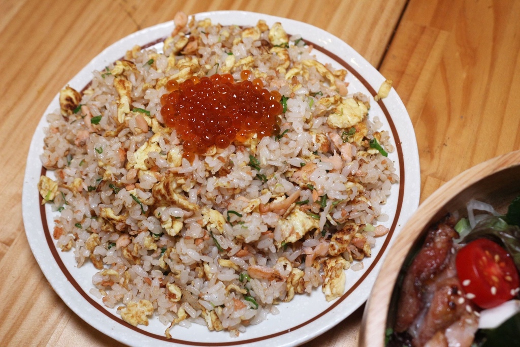 【台南日式居酒屋】藏富居酒屋  直火炭燒日系串燒  鮭魚炒飯