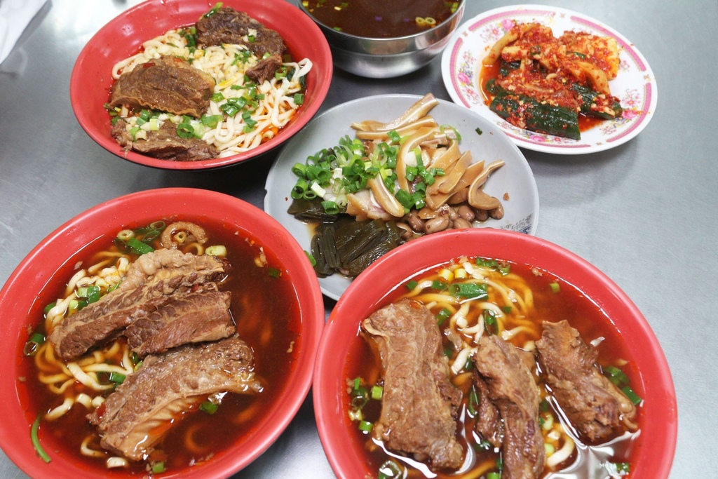 阿秀小吃部牛肉麵.jpg 阿秀小吃部牛肉麵.jpg
