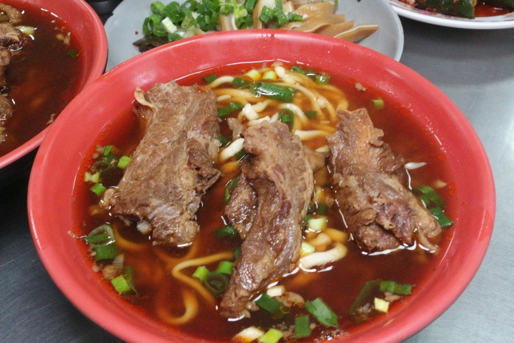 阿秀小吃部牛肉湯麵.JPG