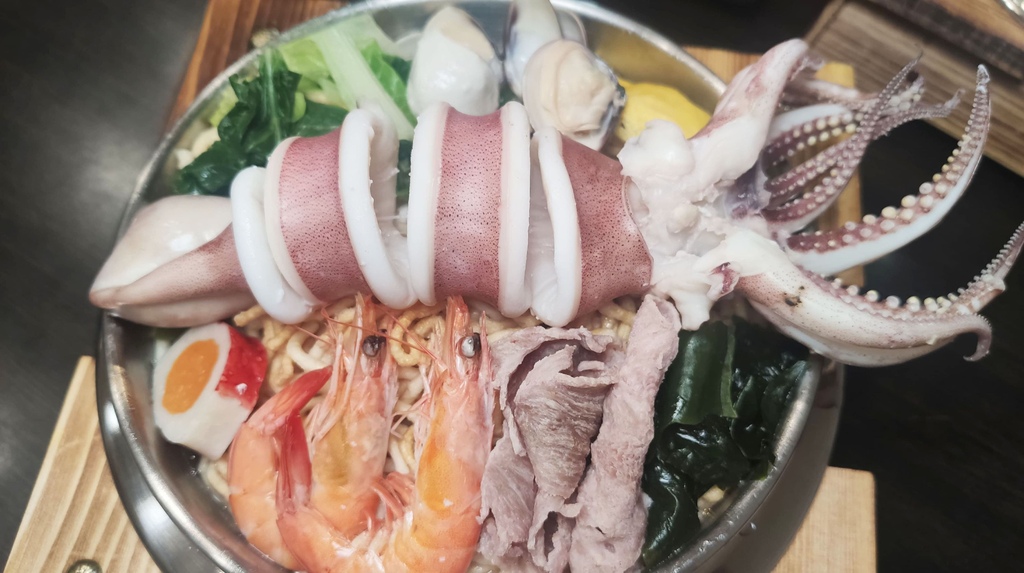 家遇鮮海鮮鍋燒專賣小卷.jpg