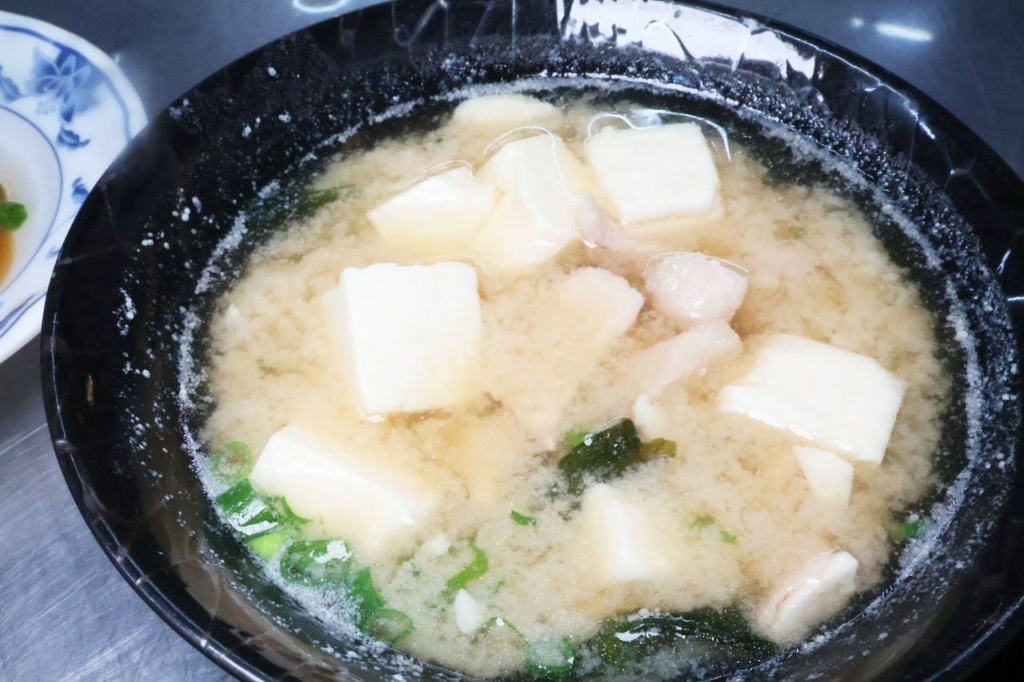 安平•生魚片•味噌湯•肉燥飯 (8).jpg