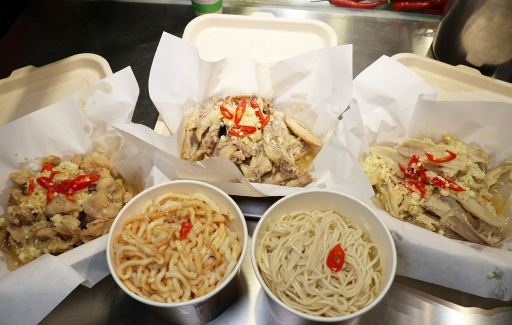 大佬嗶爆蒜料理高雄吉林店 (15).jpg