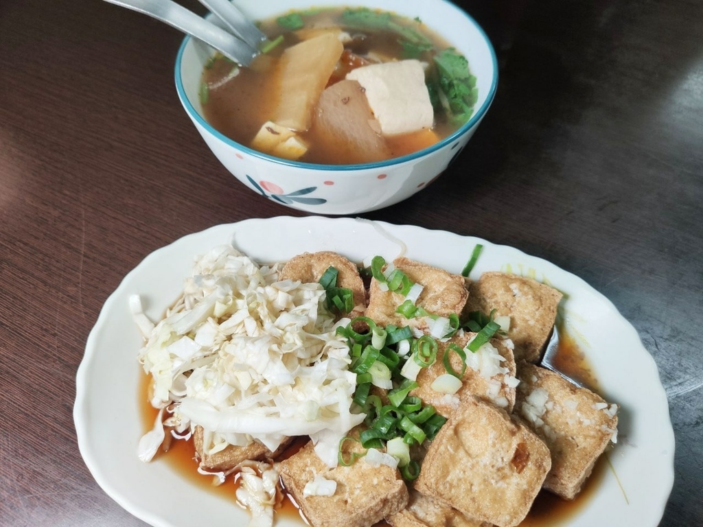 台南裕農路土地公臭豆腐 (5).jpg