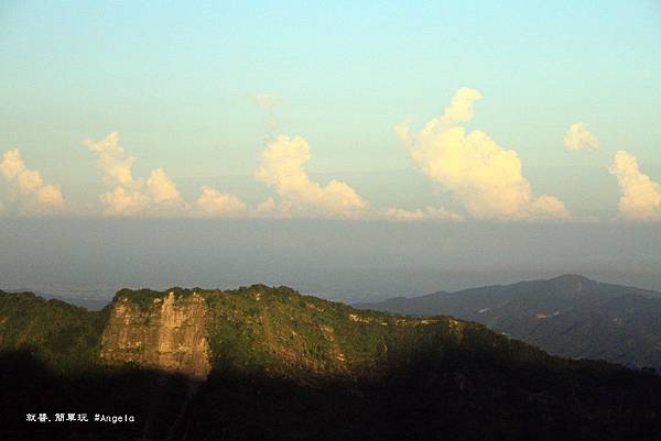 早晨山景.JPG