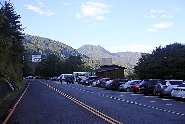 健行登山趣 台灣最高峰玉山主峰 前峰攻頂之旅 內含東埔山莊及排雲山莊介紹 就醬 簡單玩 露營 旅行