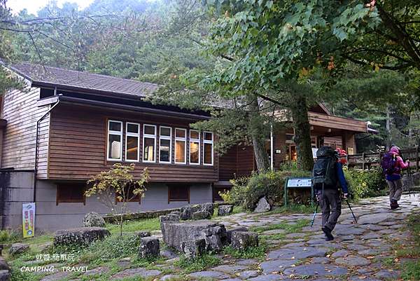 健行登山趣 台灣最高峰玉山主峰 前峰攻頂之旅 內含東埔山莊及排雲山莊介紹 就醬 簡單玩 露營 旅行
