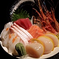 3人份的生魚片~超讚(干貝+胭脂蝦+鮪魚+鮭魚+海鱺)