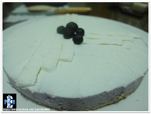 藍莓乳酸慕斯蛋糕5.png