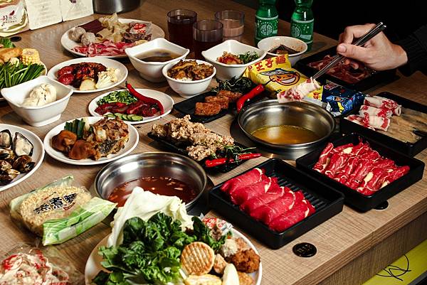 LINE_ALBUM_220507_69