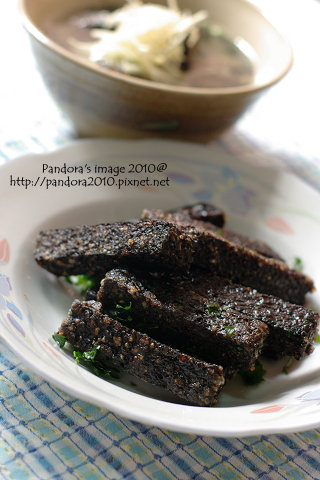 豬血糕Pig's Blood Cake