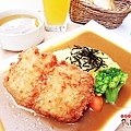 酥炸鮮魚排咖哩飯