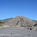 18月亮金字塔(Pyramid of the Moon).JPG