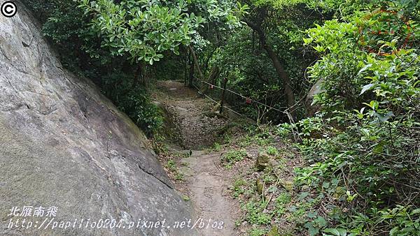 22太武山十二奇-蟹眼泉步道.JPG