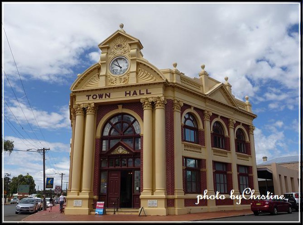 YORK TOWN HALL