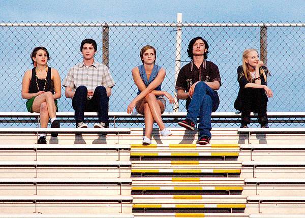 bthe-perks-of-being-a-wallflower-6-1-2.jpg