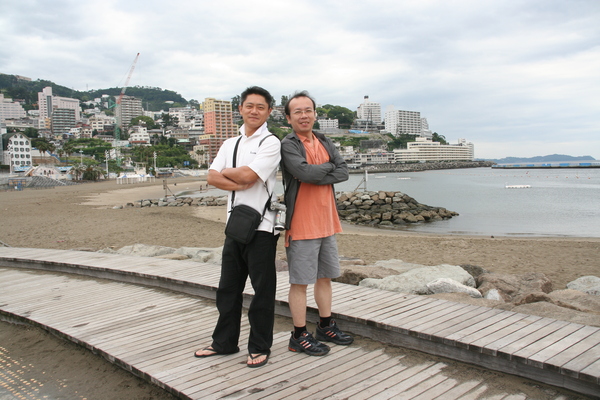 是在演beach boys嗎