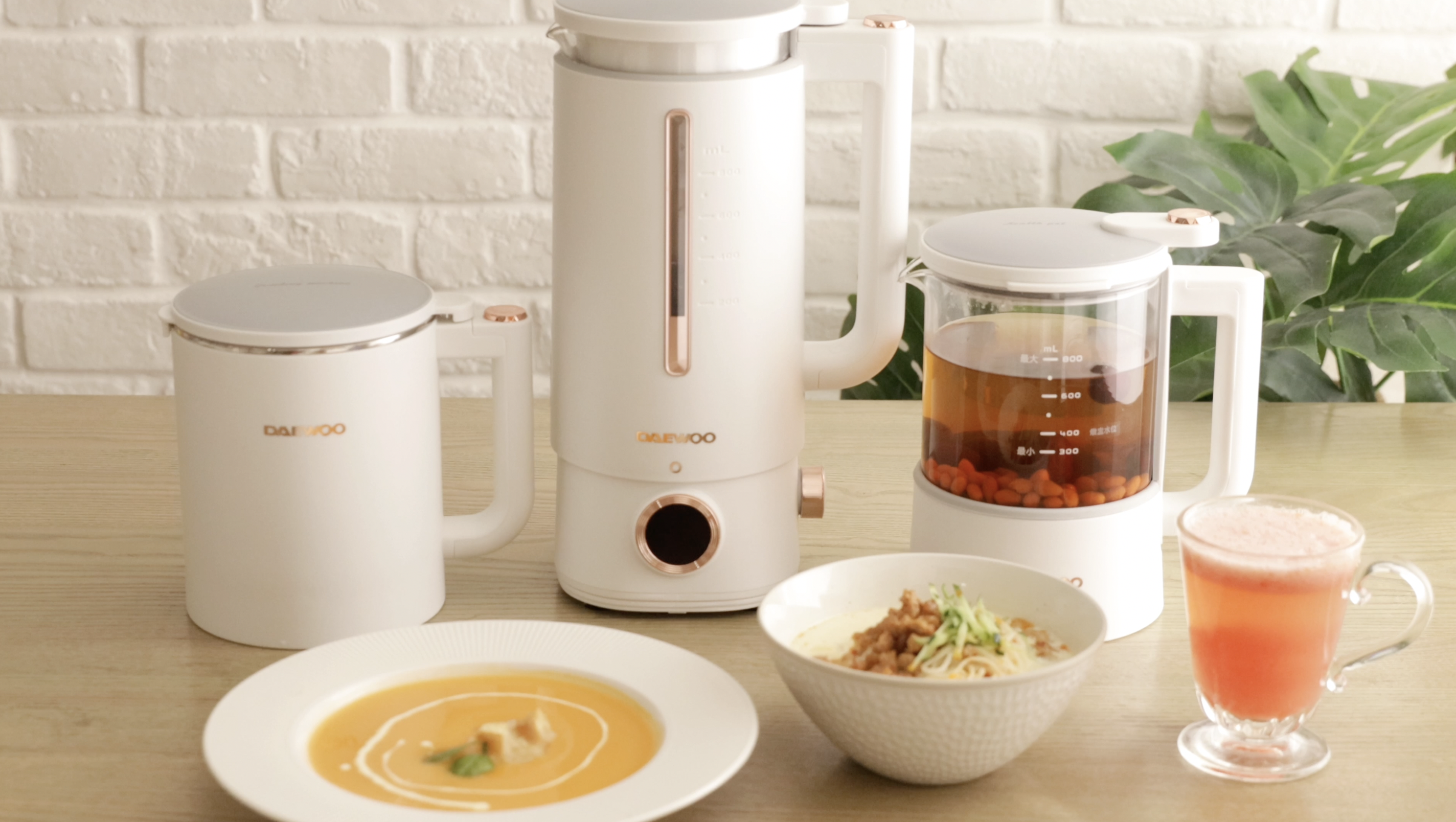 韓國DAEWOO 大宇 智慧營養調理機800ml(DW-BD