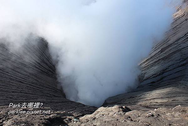 Bromo火山口-7.jpg