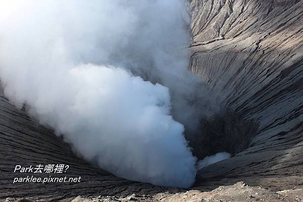 Bromo火山口-8.jpg