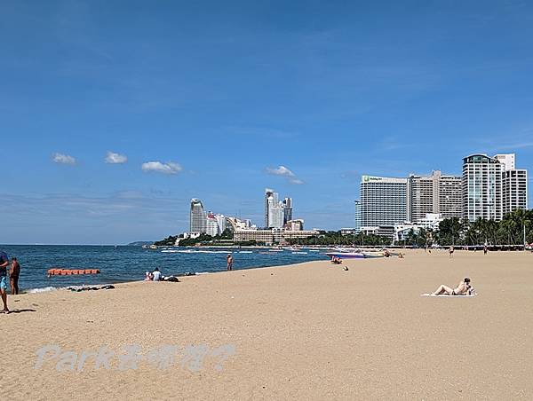 pattaya-beach05-800.jpg