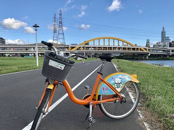 戶外休閒 基隆河自行車道u Bike之旅 汐止 淡水 風景美不勝收 打破你對河濱公園的印象 跟著霏霏一起吃喝玩樂 痞客邦