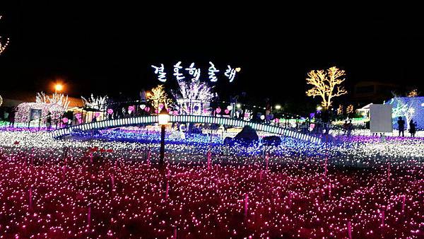 6f51c936jw1esuo6o6cqxj20sg0g0n2u