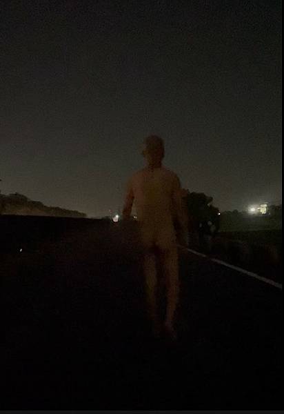 作品01走在黑夜作品2示意圖