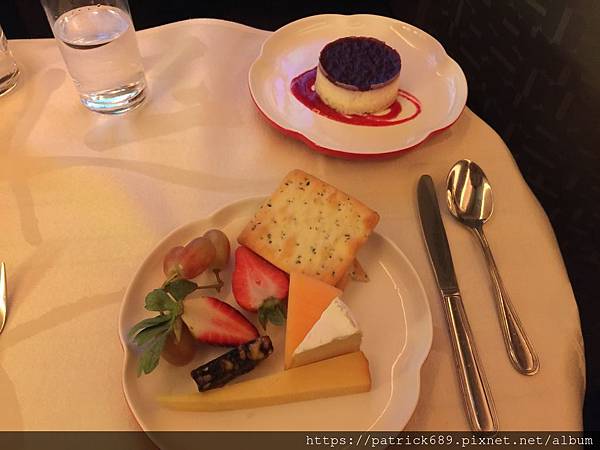 IMG_2208.JPG IMG_2208.JPG