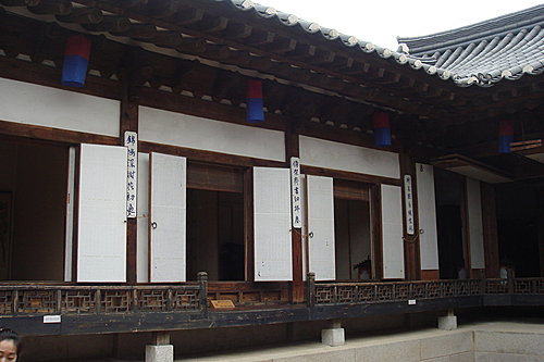 DBex_838_CLCo4vWWd54uA.jpg