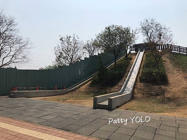 潭雅神綠園道中科公園溜滑梯.jpg