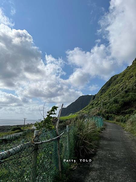 蘭嶼燈塔的路.jpg