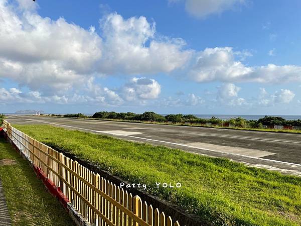 蘭嶼機場雲很低.jpg