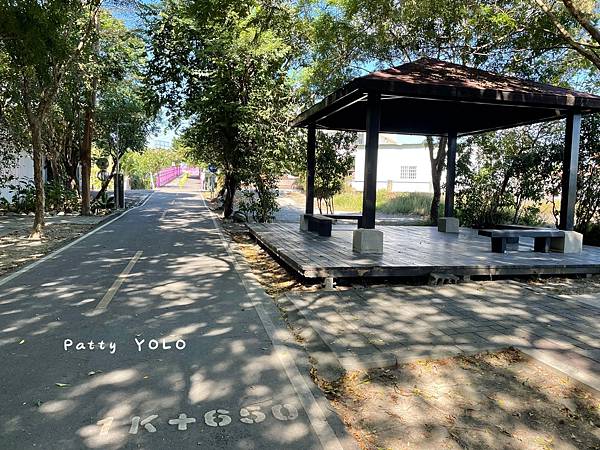 潭雅神綠園道沿途涼亭