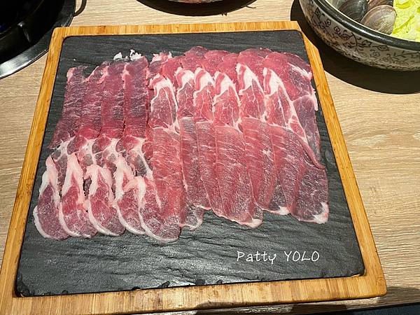 湯棧中清店餛飩肉盤 湯棧中清店餛飩肉盤