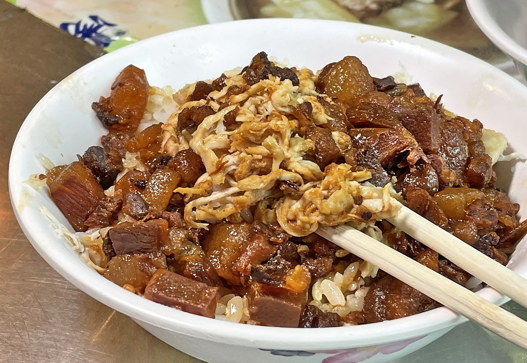 大圓環肉燥飯17.jpg