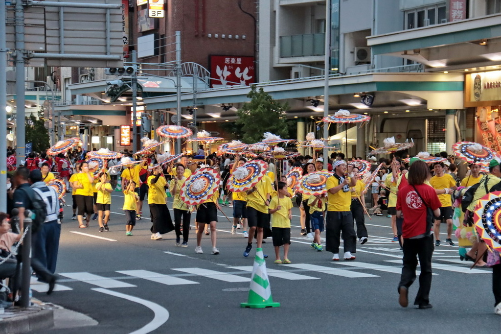 日本鳥取。鏘鏘祭しゃんしゃん祭︱入列《金氏世界紀錄》祭典。4