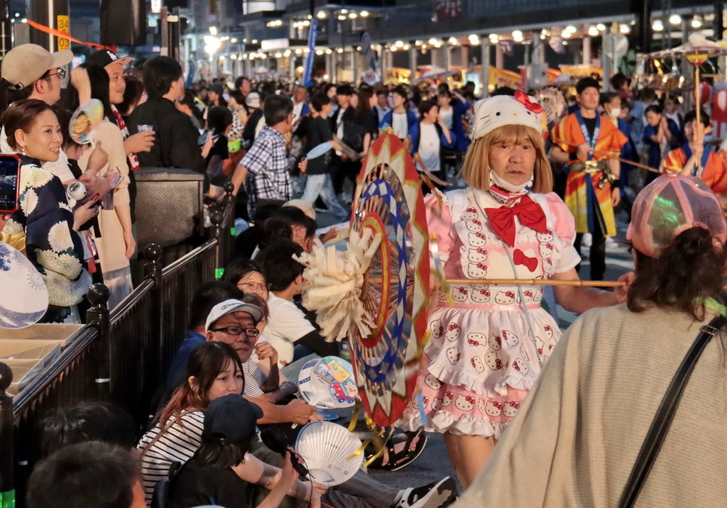 日本鳥取。鏘鏘祭しゃんしゃん祭︱入列《金氏世界紀錄》祭典。4