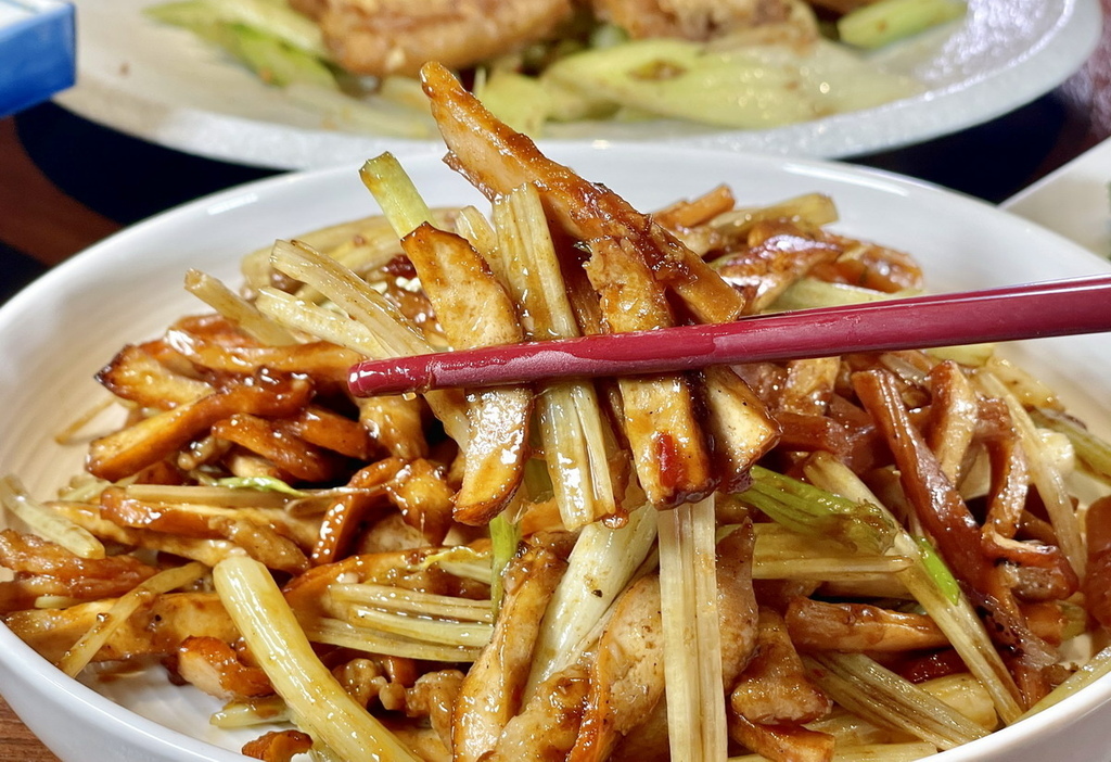 機捷美食。華航諾富特∣味坊中餐廳。老式粵菜、街頭風美食　道道