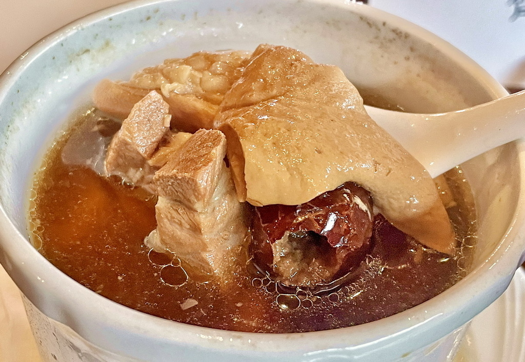 機捷美食。華航諾富特∣味坊中餐廳。老式粵菜、街頭風美食　道道