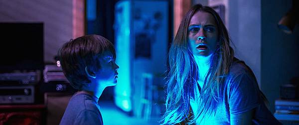 hero_Lights-Out-2016 hero_Lights-Out-2016